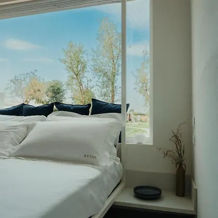 Methe Bed & Breakfast 4*